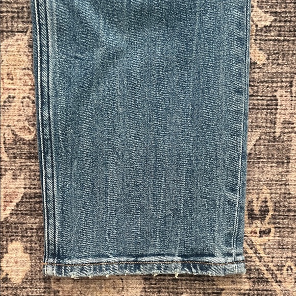 Abercrombie and Fitch ankle straight ultra high waisted Women's Jeans - Picture 5 of 7